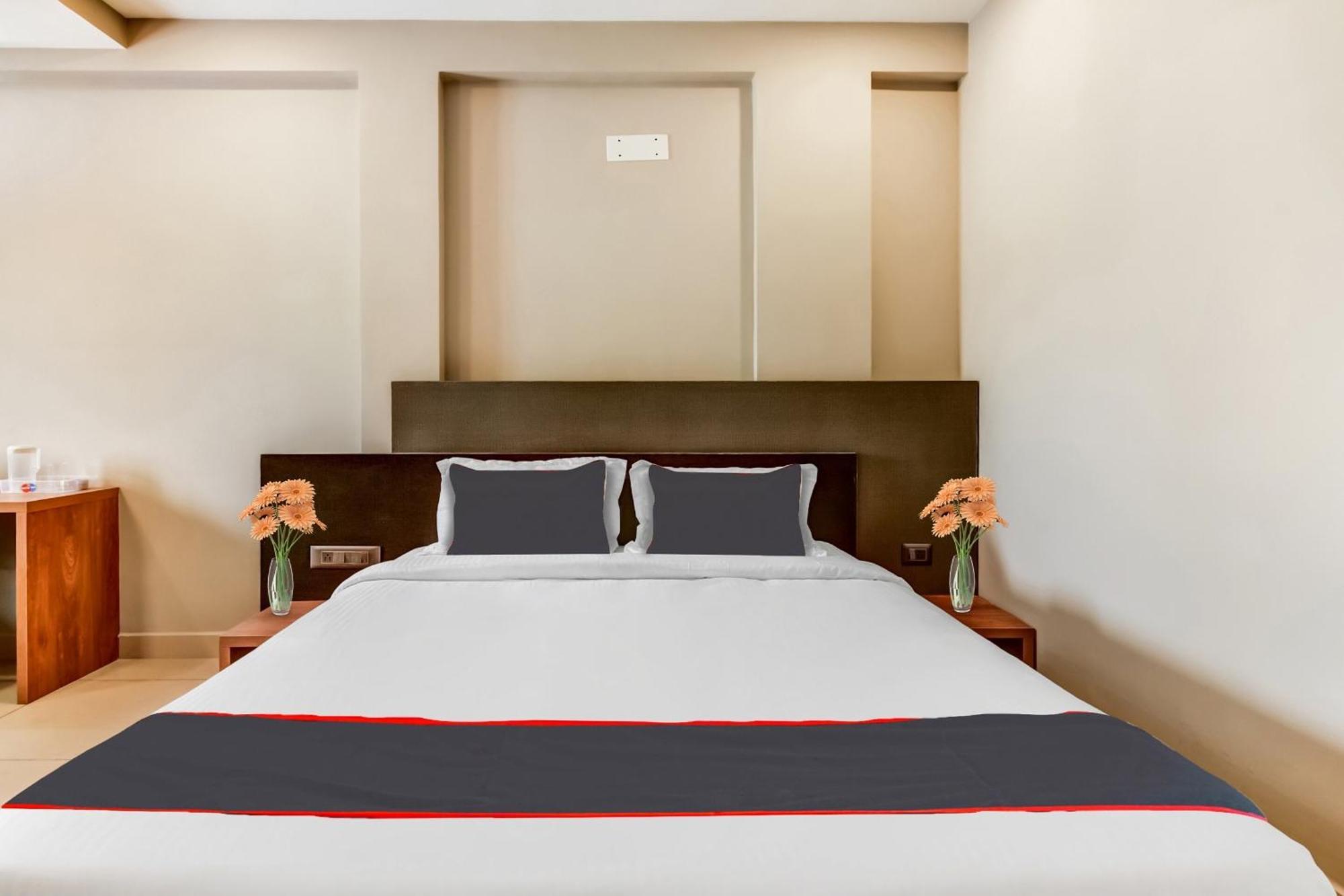 Collection O Yashas Serviced Apartment Vanivilasa Puram Экстерьер фото