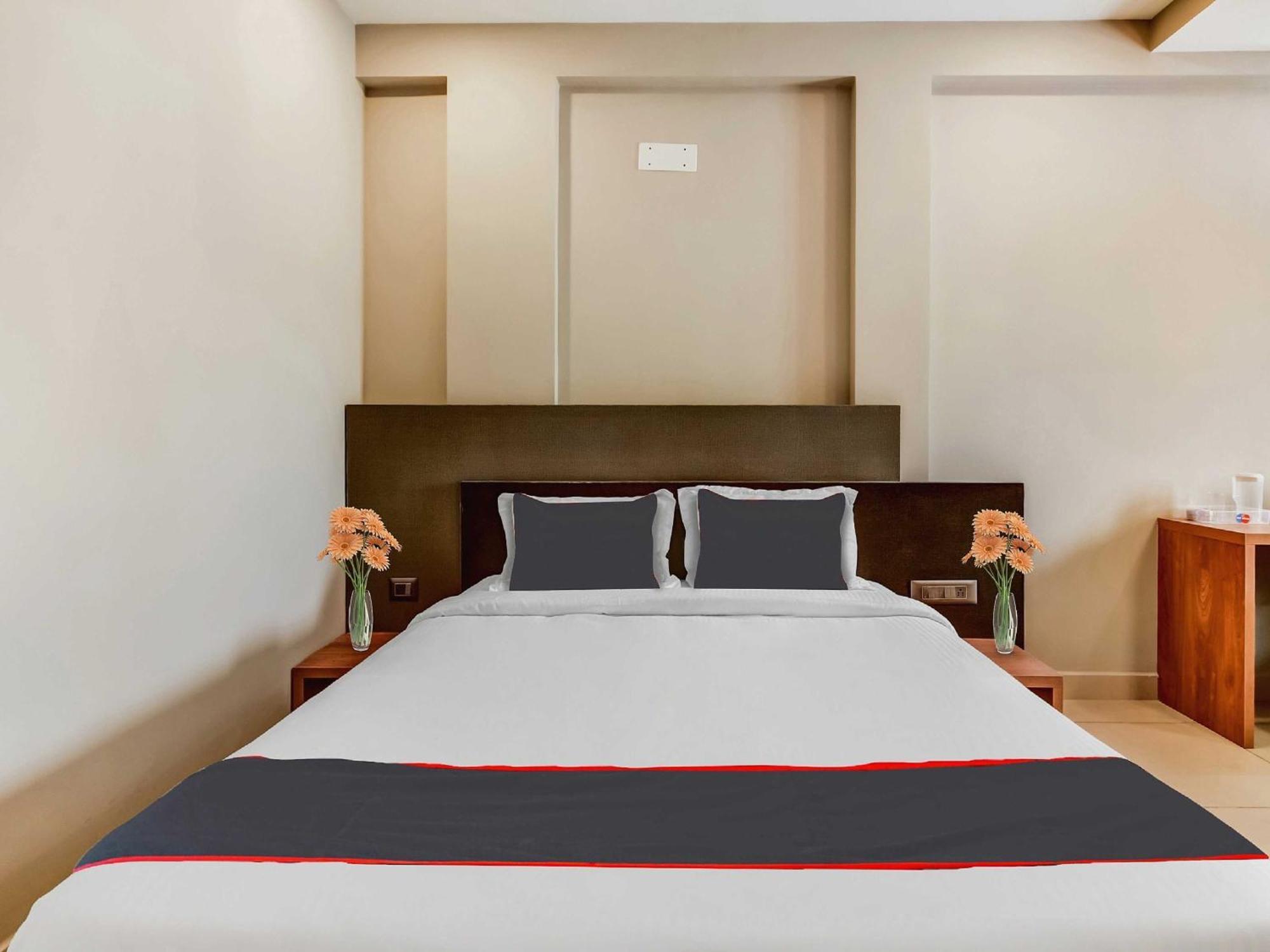 Collection O Yashas Serviced Apartment Vanivilasa Puram Экстерьер фото